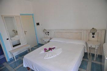 Isolabella Hotel Ventotene Exterior photo